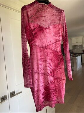 GUESS dress with sheer sleeves